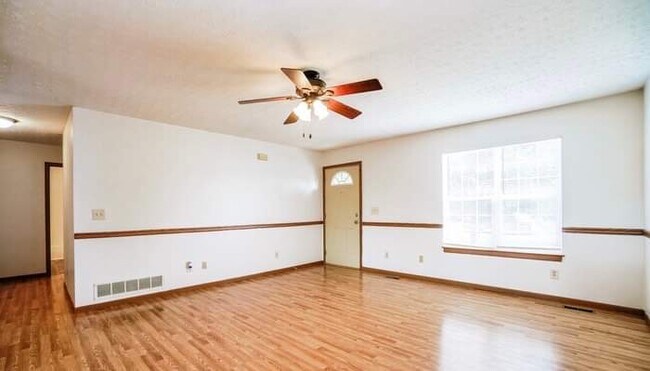 Foto del edificio - 5008 Lee Rd