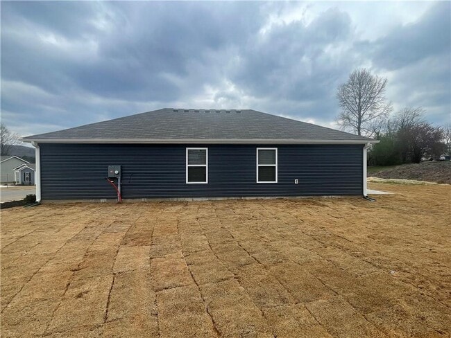 Building Photo - 51 Lake Terrace Cir