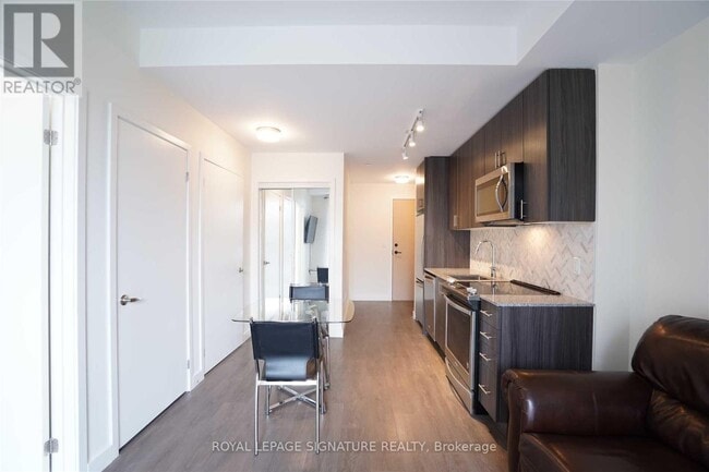 Building Photo - 150 Sabina Dr