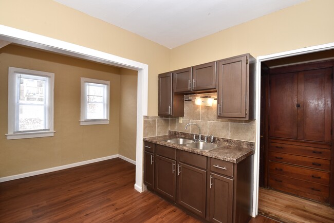 Building Photo - 3429 N 39th St