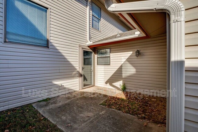 Foto del edificio - 1703 N Gleason Ave