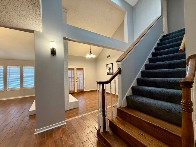 Foto del edificio - 1020 Mcdale Ln