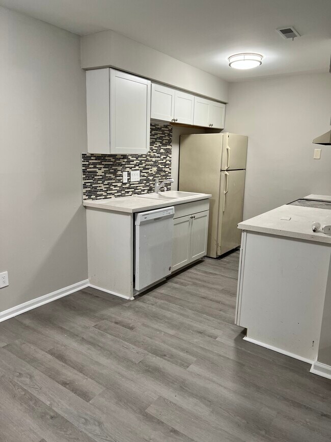 11219 Johnston Rd, Charlotte, NC 28226 House for Rent in Charlotte