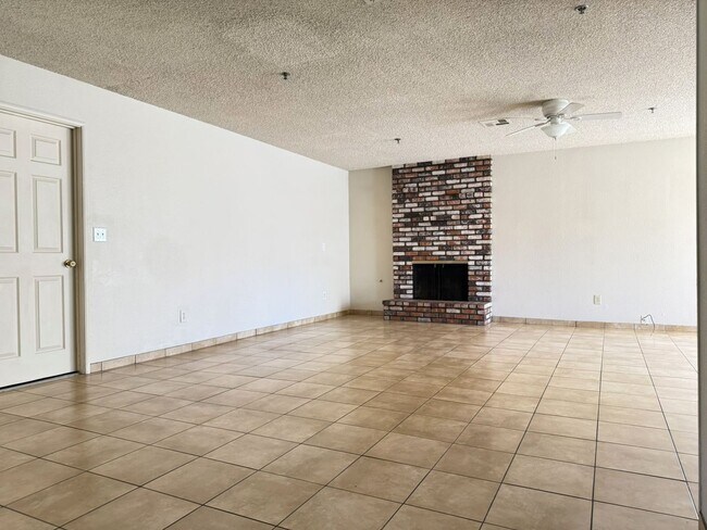 Foto del edificio - 3/2 with pool near Merced College