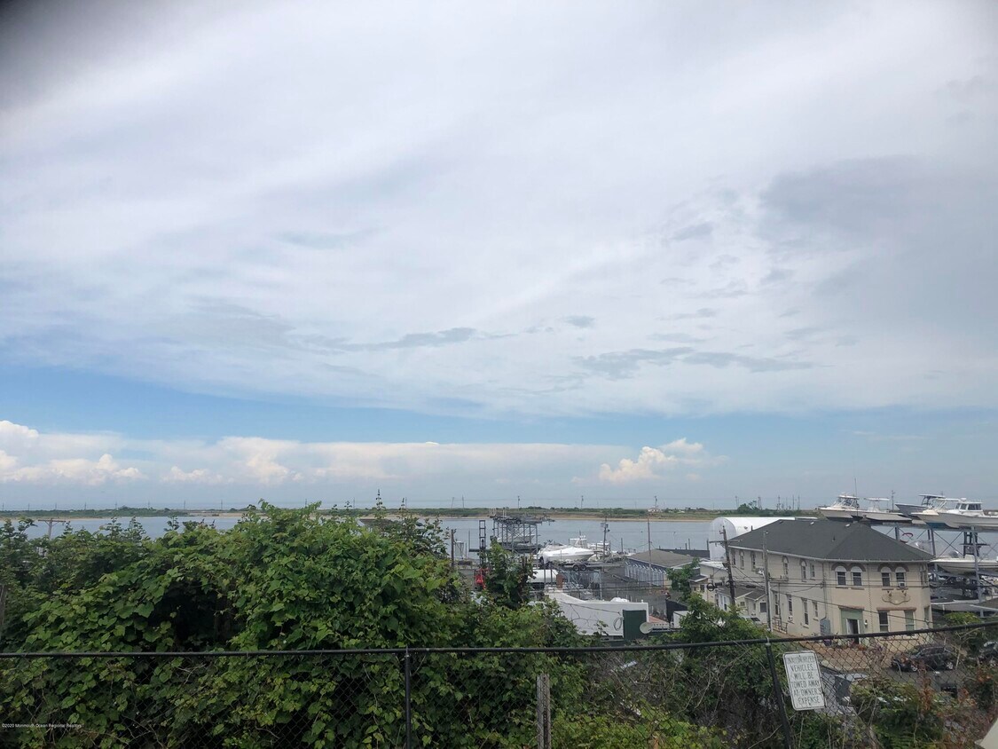 Foto principal - 22 Navesink Ave