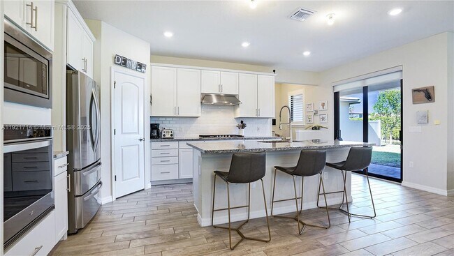 Building Photo - 8605 Patron Ln