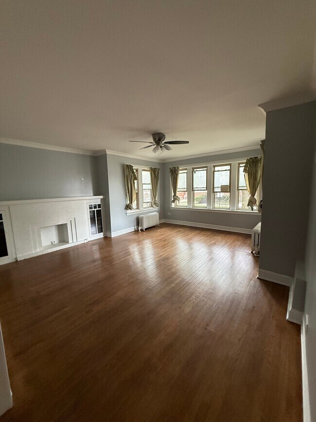 Foto del edificio - 8240 S Evans Ave