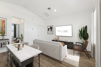 Building Photo - Oak Isle Cottages