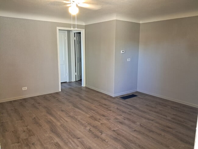 Building Photo - 1533 Uinta St