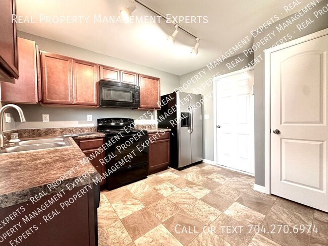 Foto del edificio - Charming 3BR/2.5 House in Charlotte!