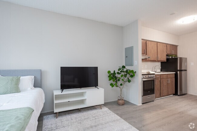 Estudio Sa1 de 1 habitación y 1 baño, 350 pies cuadrados, sala de estar - Westgrove Tower Condominiums