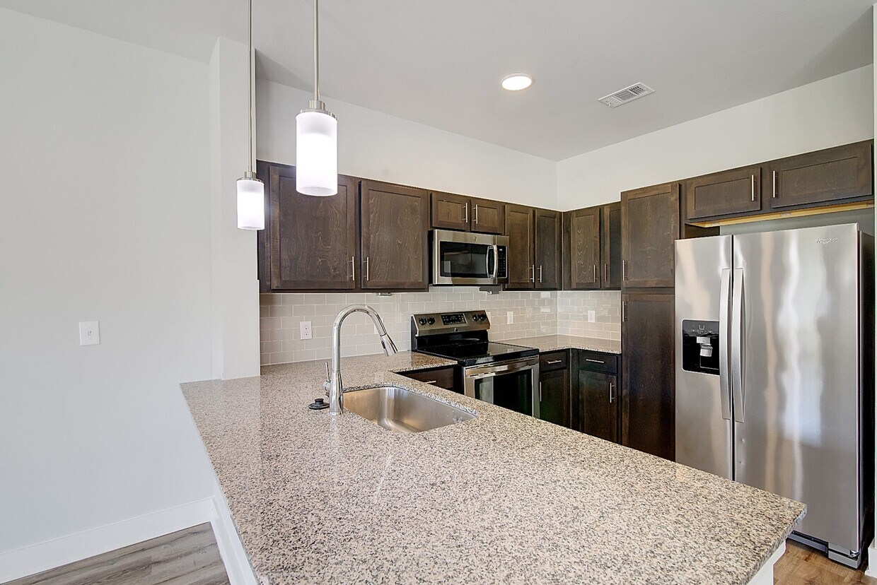 Primary Photo - 25500 Westheimer Pkwy