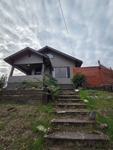 Building Photo - 1648 9th Ave