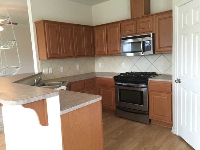 Building Photo - 806 Turtle Dove Trail