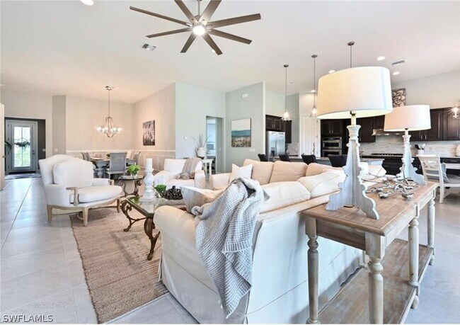 Building Photo - 16320 Camden Lakes Cir