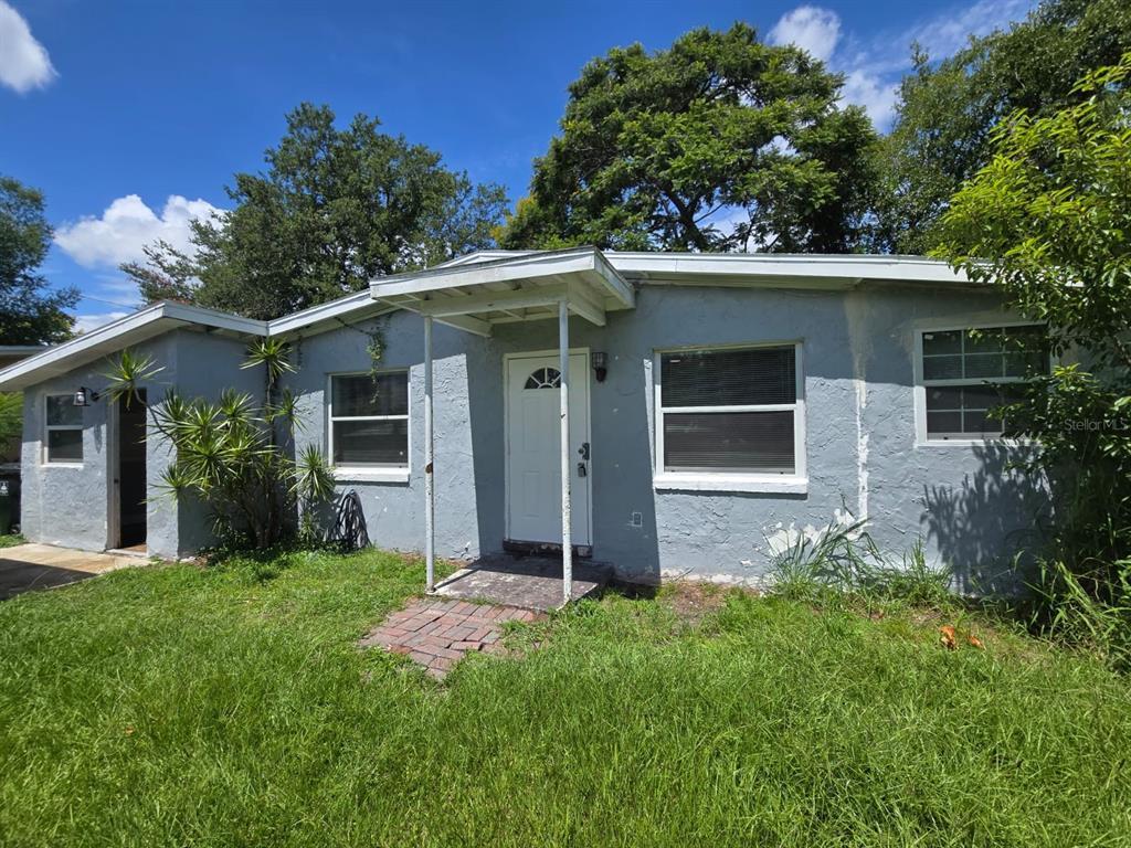 Foto principal - 1214 Dewey Ave
