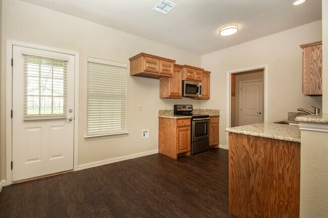 Foto del edificio - House For Lease in Denison -- 3 Bed/2 Bath