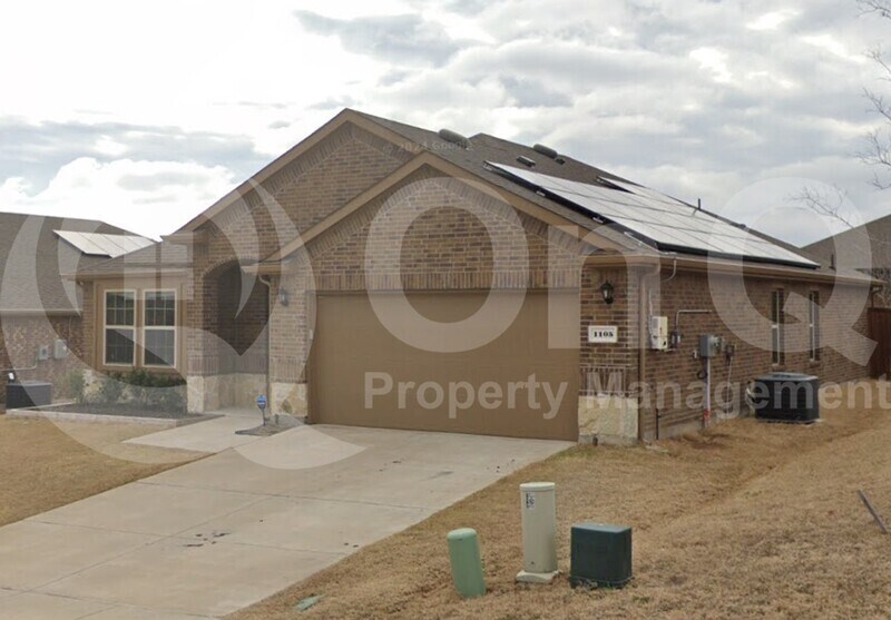 Primary Photo - 1105 Bois D'Arc Ln