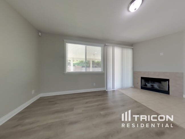 Foto del edificio - 11665 Minckler Cir