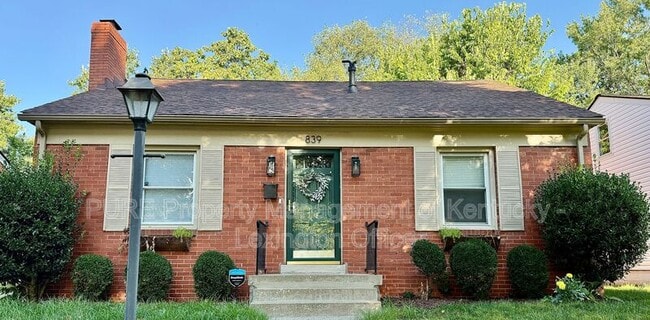Photo - 839 Henry Clay Blvd House