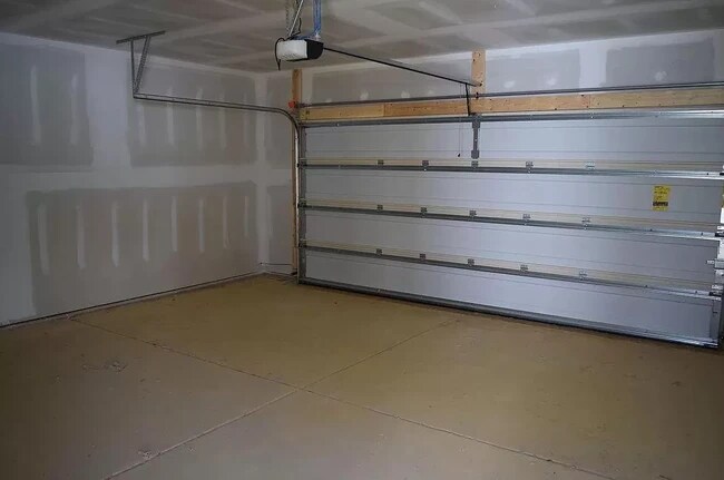 Building Photo - 406 Sagecroft Ln