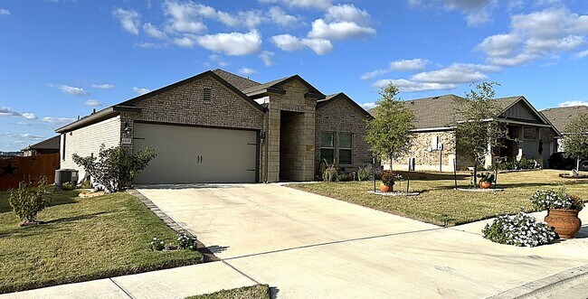 Foto del edificio - 2418 Corradino St