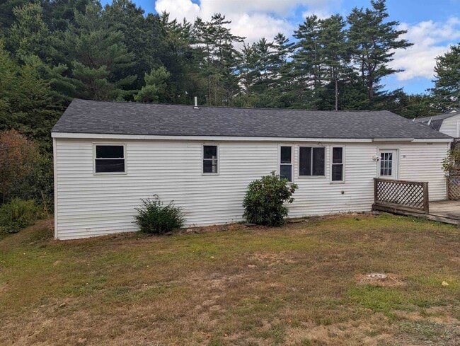 Building Photo - 15 Forrest Rd