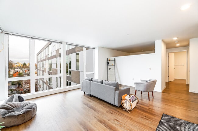 Unit-514-3 - East Union