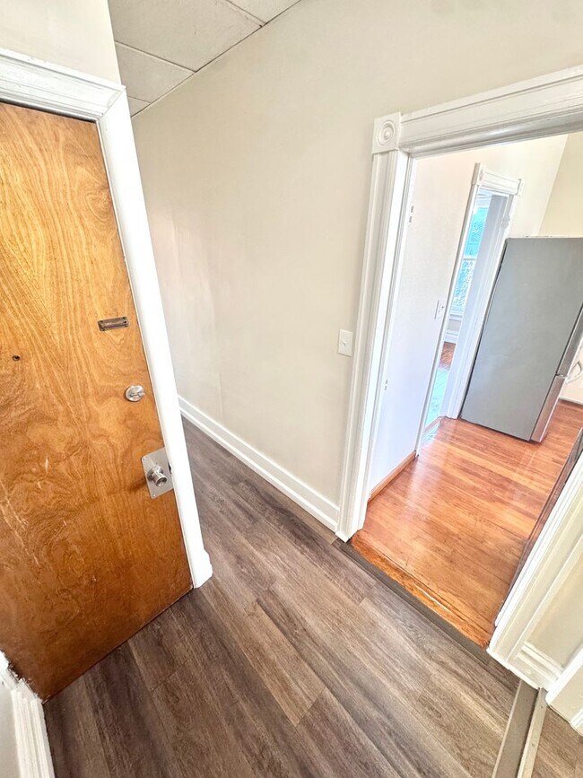 Foto del edificio - 1149 W Turner St