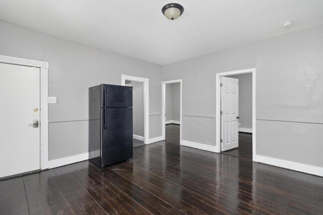 Foto del edificio - 748-750 Atwells Avenue