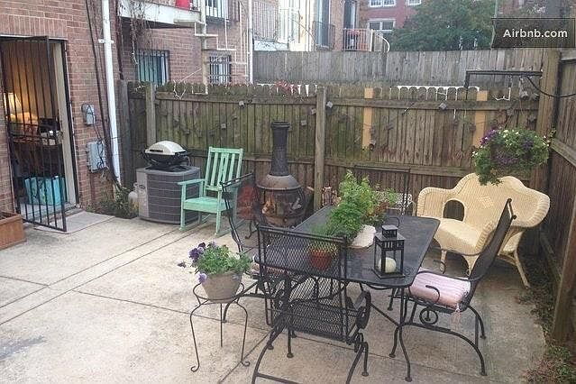 Foto del edificio - "Charming 2-Bedroom Gem with Granite Count...