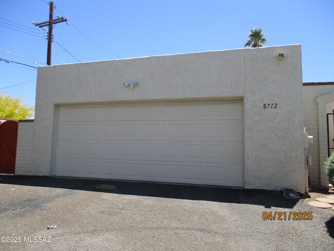Foto del edificio - 8712 E Terrace Pl