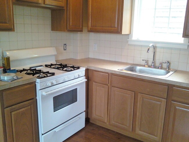 kitchen - 5 Union St