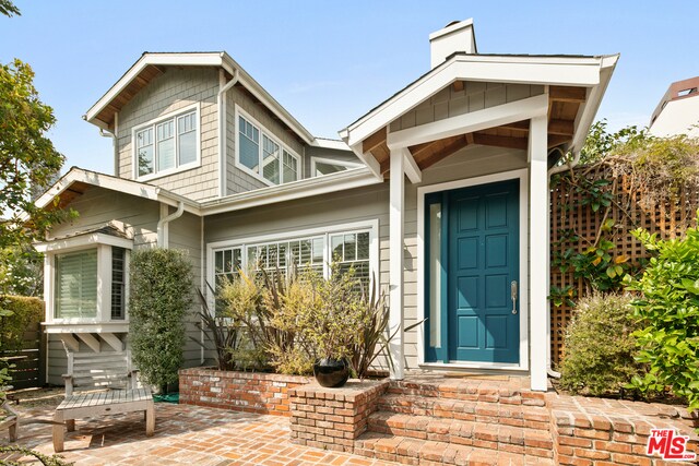 Building Photo - 375 Sycamore Rd