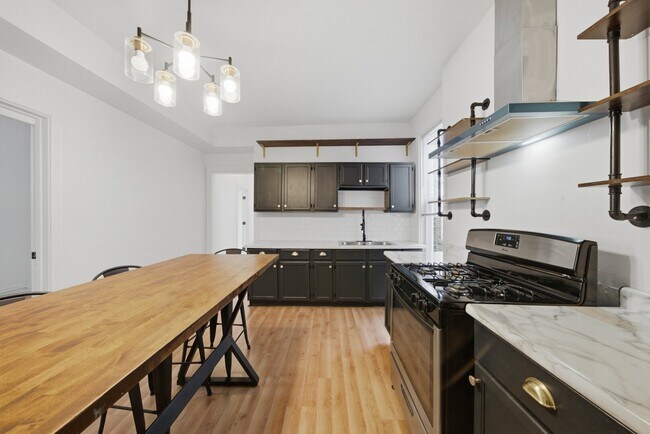 Foto del edificio - 852 N Christiana Ave