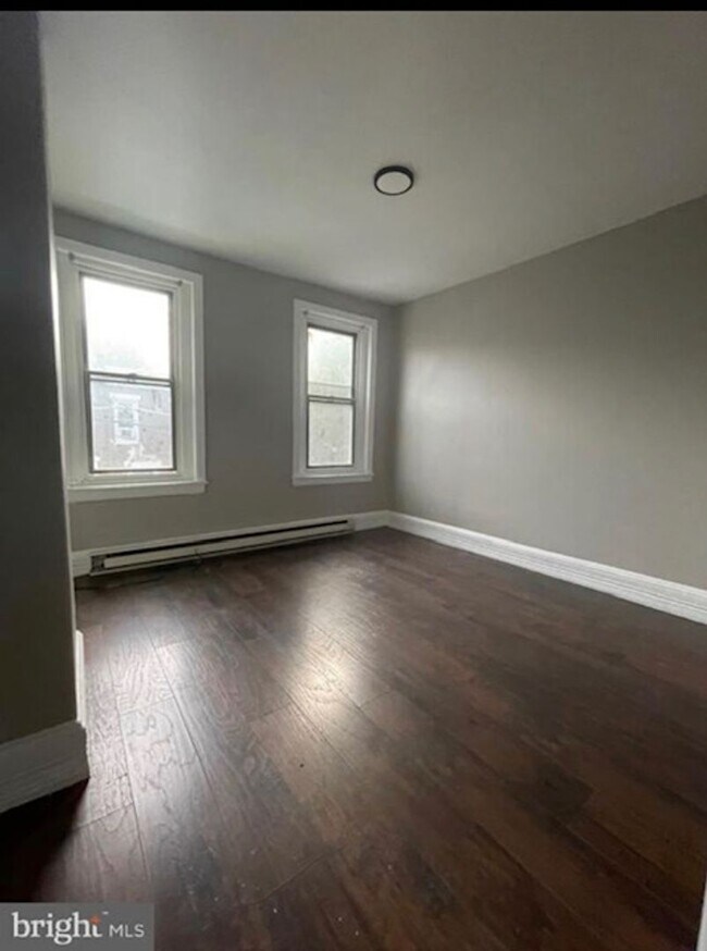 Foto del edificio - Gorgeous 2 Bedroom Home in North Philadelphia — Available Now!