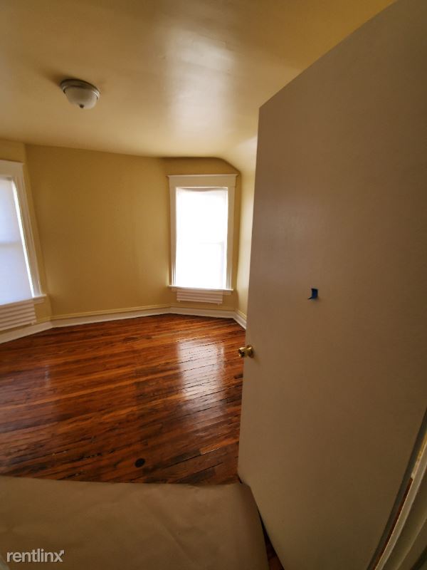 Building Photo - 5 br, 2 bath House - 7157 S Carpenter St