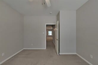 Building Photo - 3135 Lavender Candle Dr