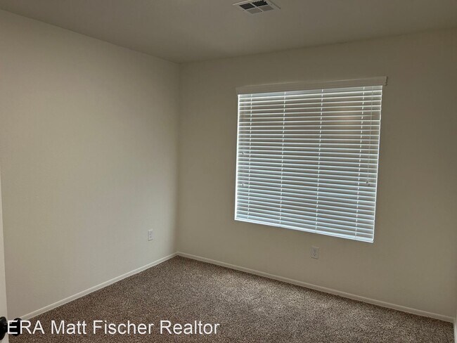 Building Photo - 3 br, 2 bath House - 3815 S. Desert Sky Dr.