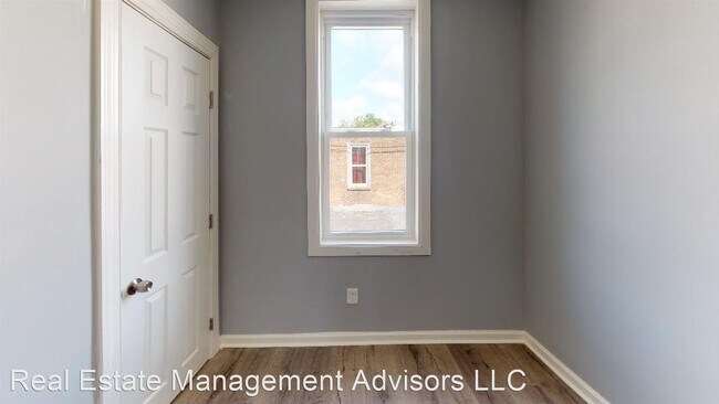Building Photo - 3 br, 1 bath House - 6711 Linmore Avenue