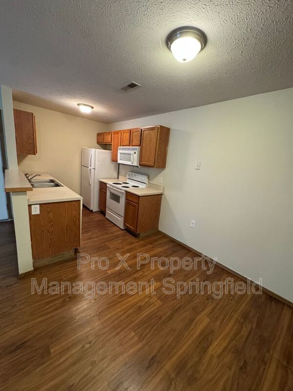 Foto del edificio - 2119 Southfork Dr