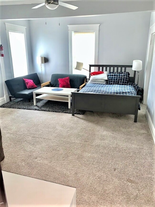 Foto del edificio - 1014 Hemphill Ave NW