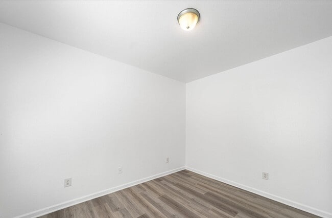 Building Photo - 10441 Hugue Way