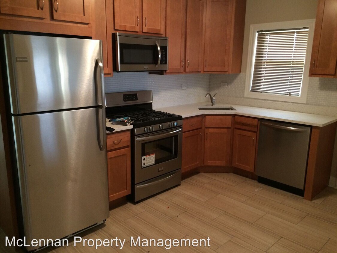 Foto principal - 807-817 E Devon Ave