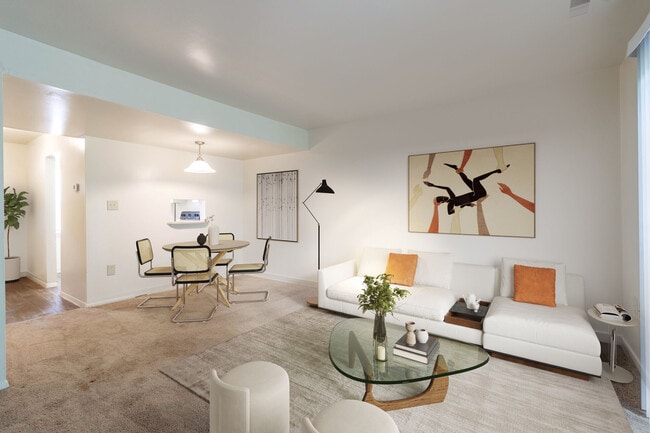 Building Photo - Southgate Manor Apartments