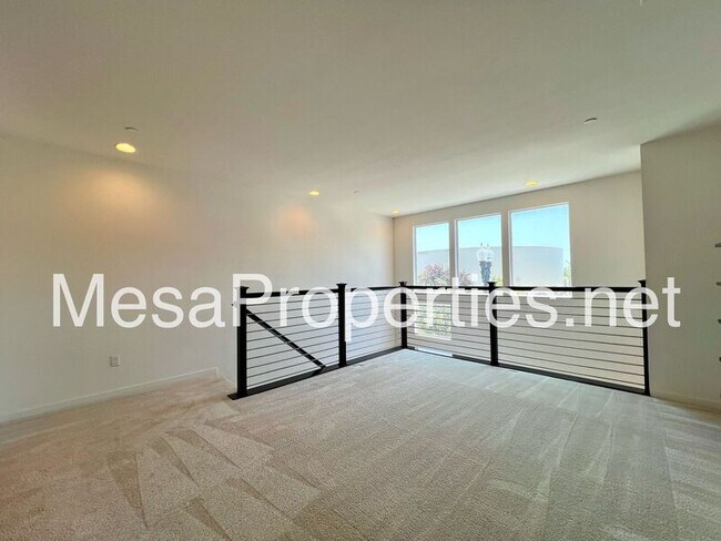 Building Photo - 4968 Arrow Hwy