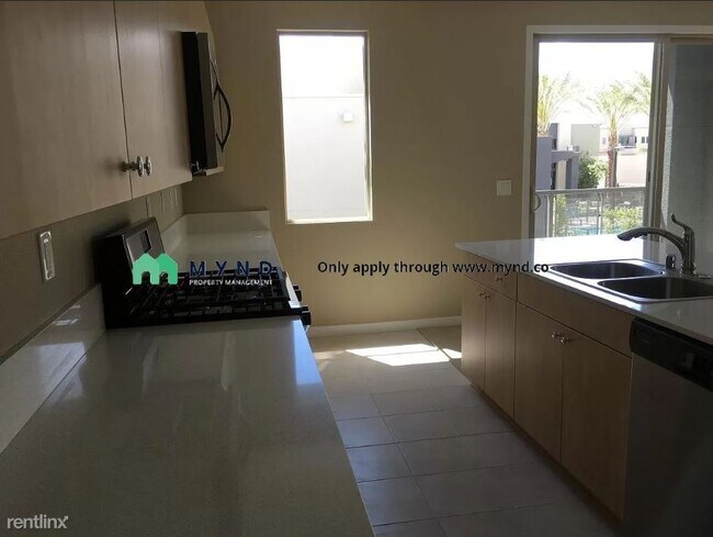 Foto del edificio - 1275 N Park St