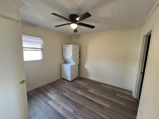 Foto del edificio - Charming 1B/1B home available in Lake Charles