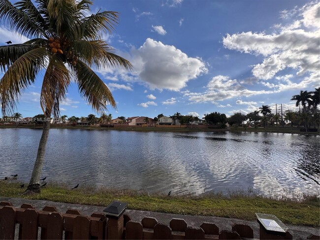 Foto del edificio - 13528 SW 9th Ln