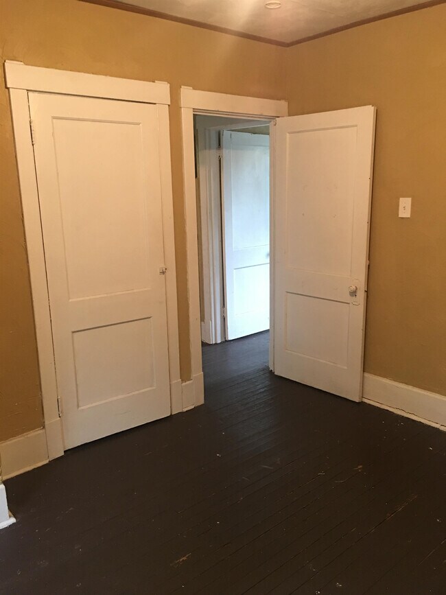 Foto del edificio - 810 Gearing Ave